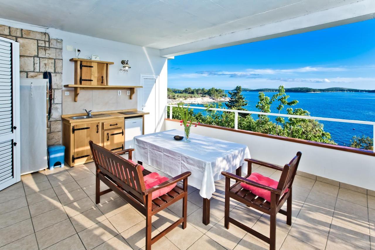 Apartments Villa Marcelina Hvar Town Exterior photo