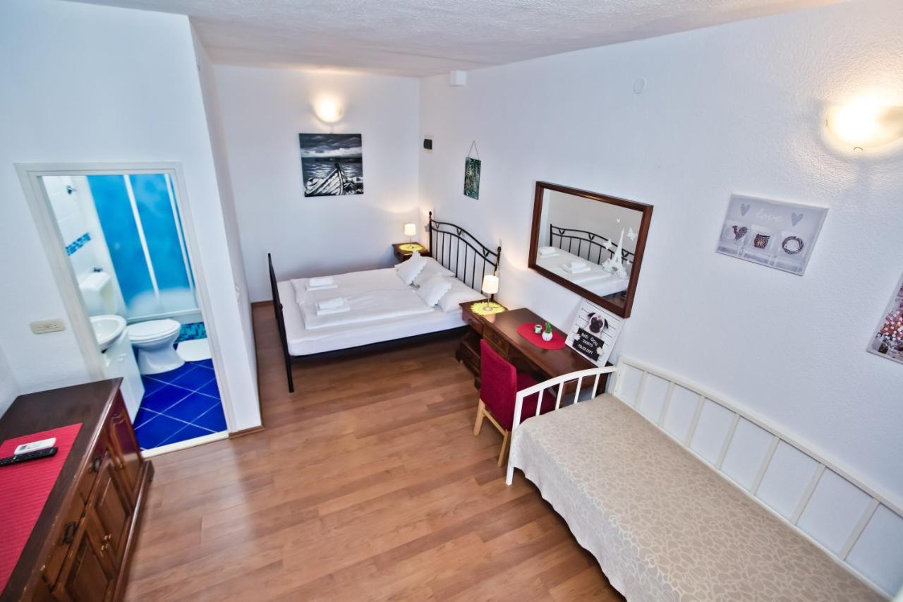Apartments Villa Marcelina Hvar Town Exterior photo