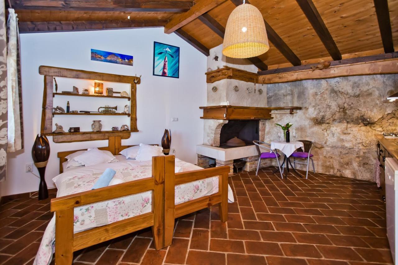 Apartments Villa Marcelina Hvar Town Exterior photo