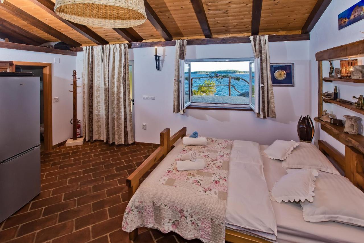 Apartments Villa Marcelina Hvar Town Exterior photo