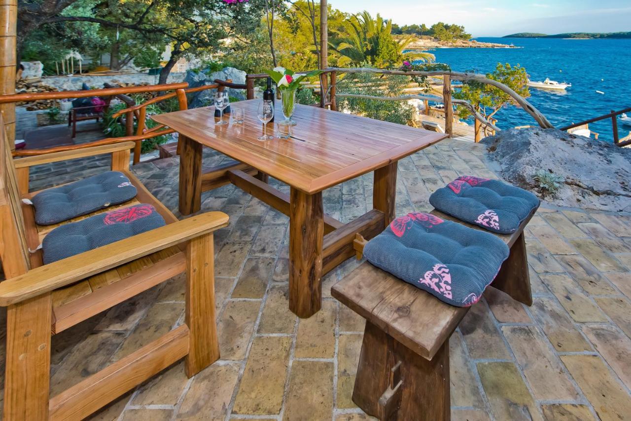 Apartments Villa Marcelina Hvar Town Exterior photo