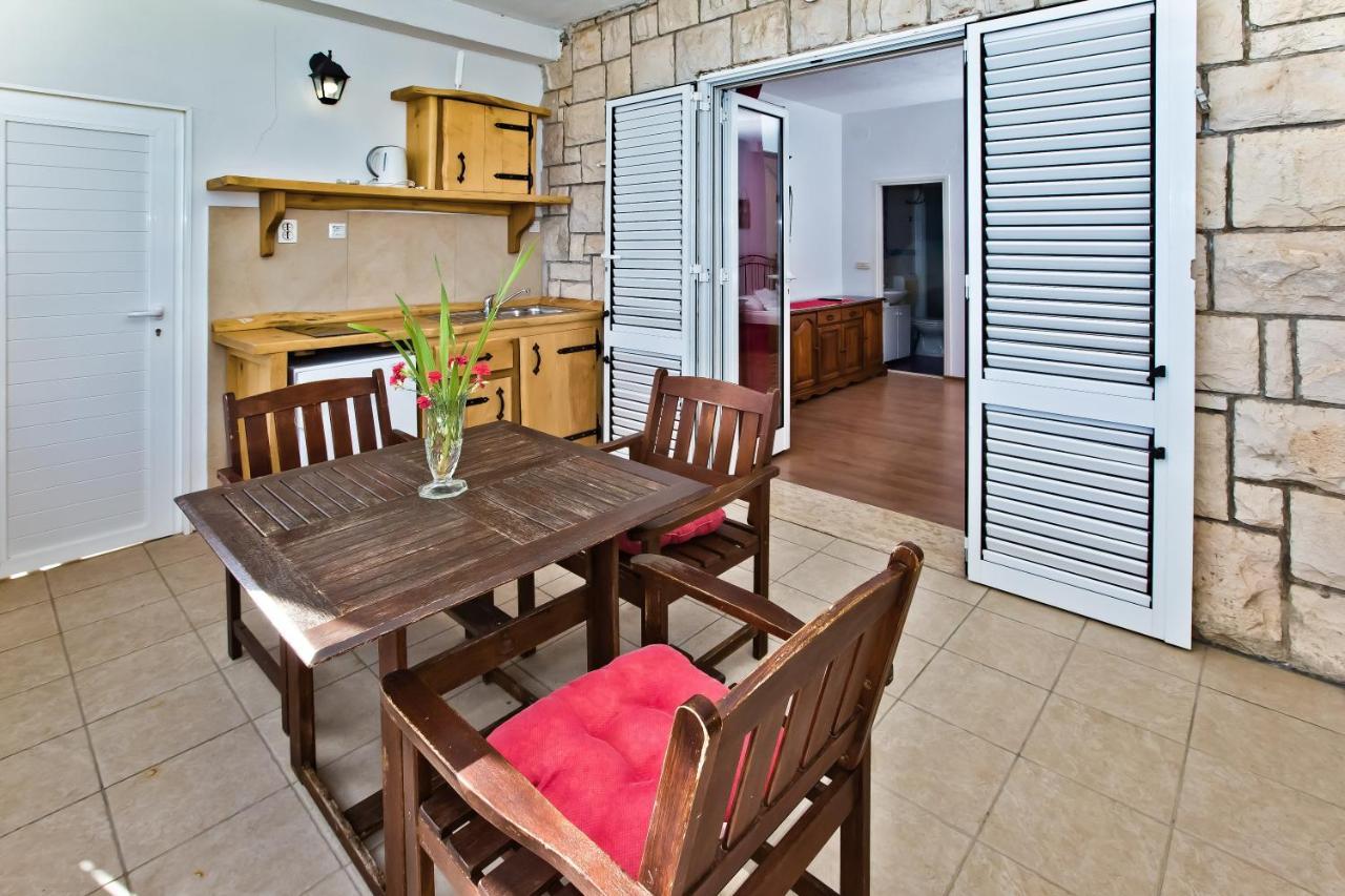 Apartments Villa Marcelina Hvar Town Exterior photo