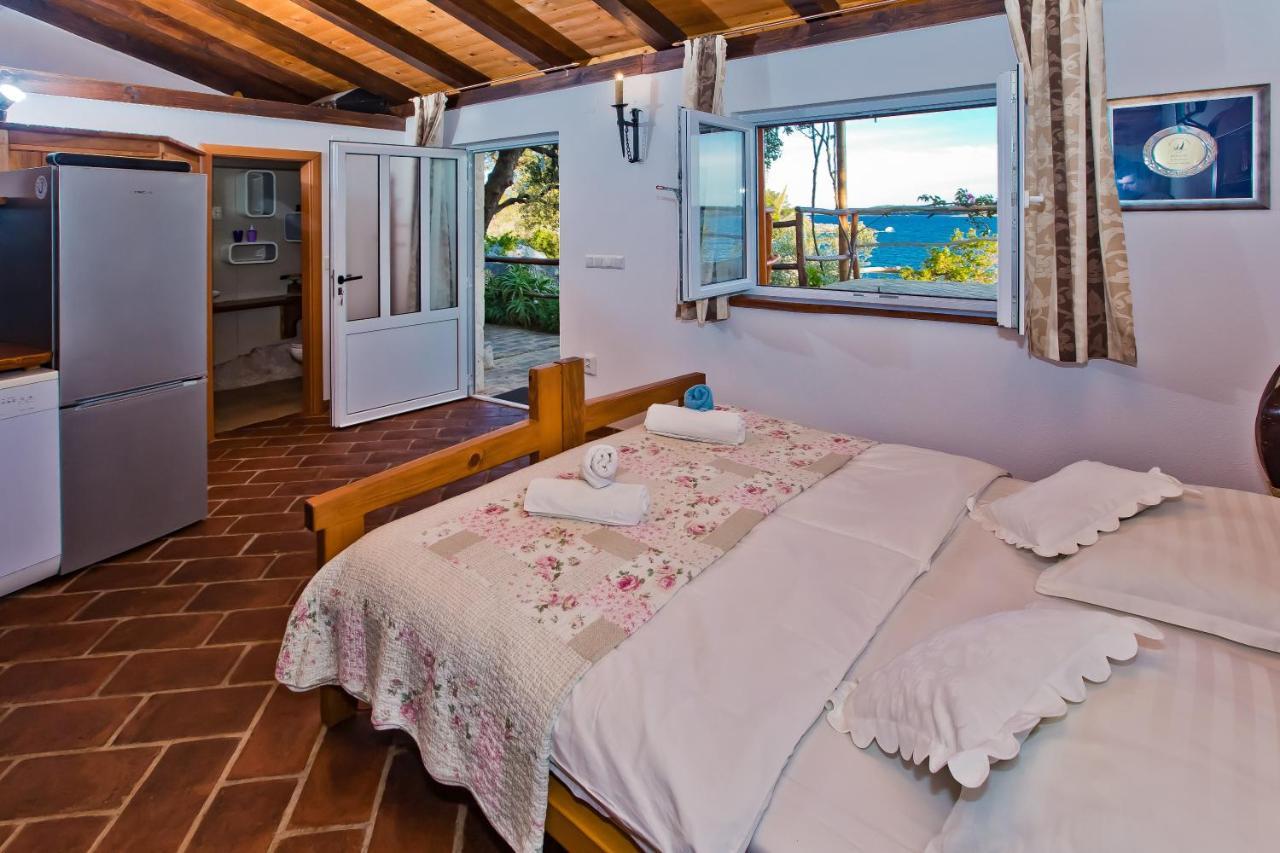 Apartments Villa Marcelina Hvar Town Exterior photo
