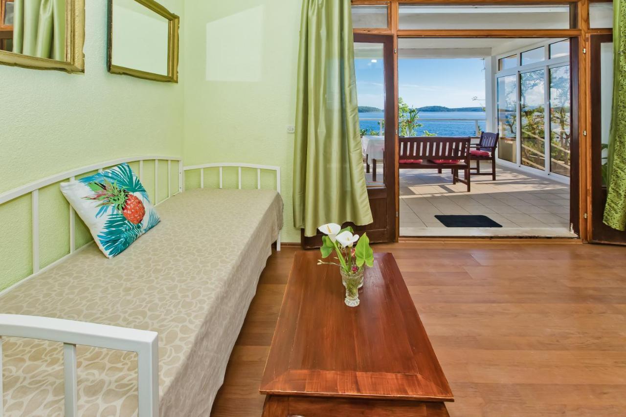 Apartments Villa Marcelina Hvar Town Exterior photo