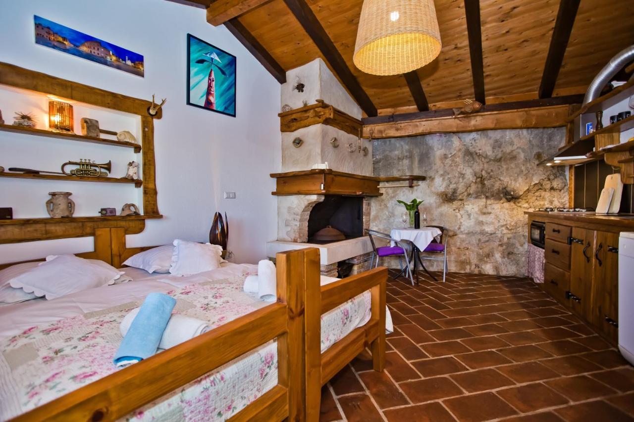 Apartments Villa Marcelina Hvar Town Exterior photo