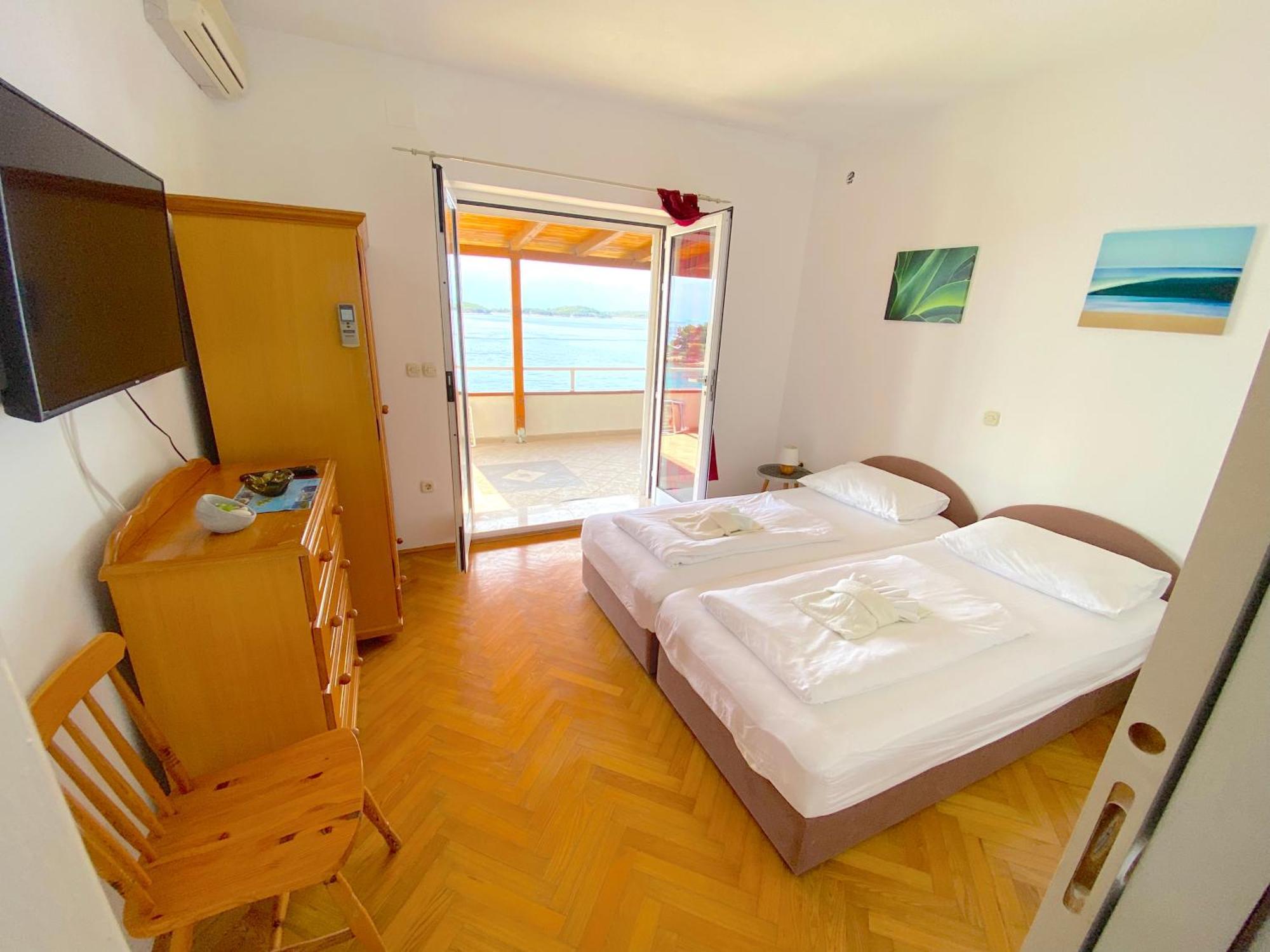 Apartments Villa Marcelina Hvar Town Exterior photo
