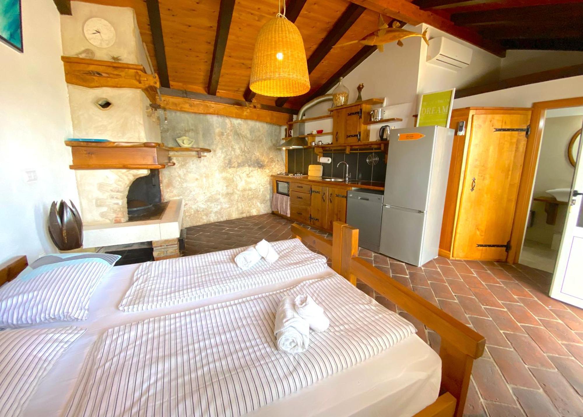 Apartments Villa Marcelina Hvar Town Exterior photo