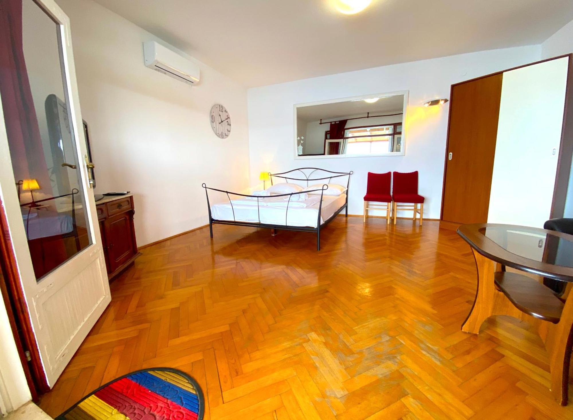 Apartments Villa Marcelina Hvar Town Room photo